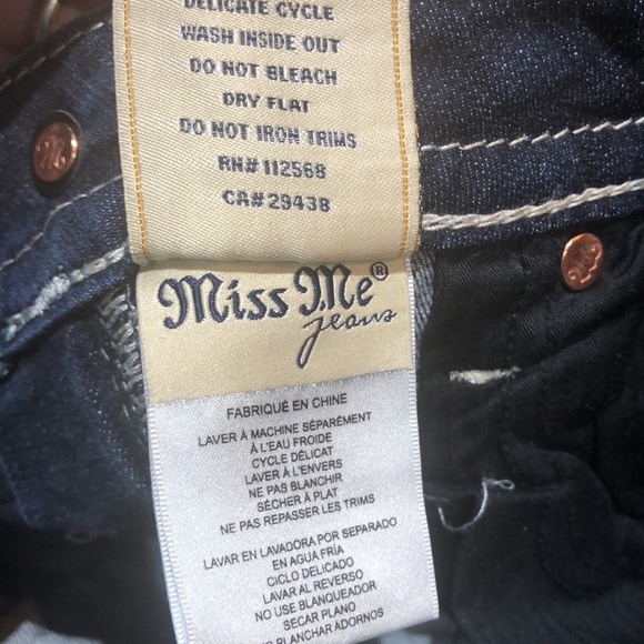 New Miss Me Skinny Regular Jeans - Picture 10 of 13